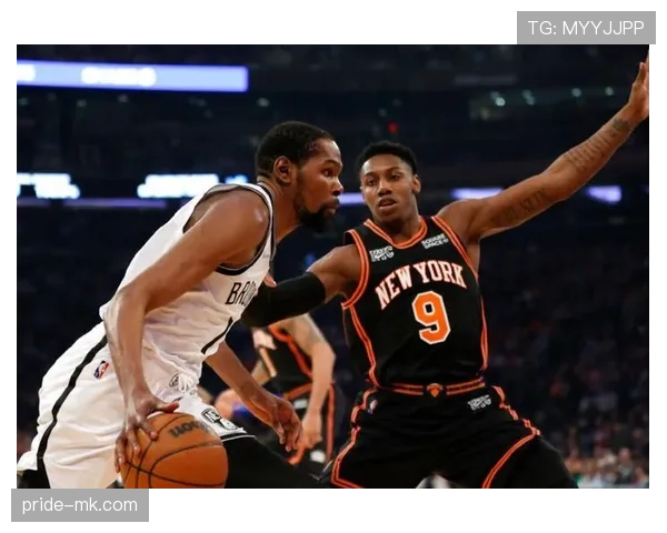 洛卡特利攻防两端表现抢眼，全能发挥助球队流畅衔接