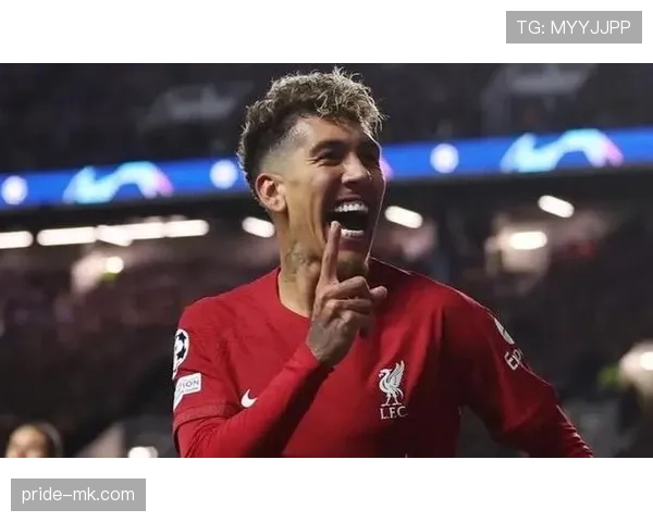 阿尔瓦雷斯与菲尔米诺伪九号角色构建及战术价值差异解析