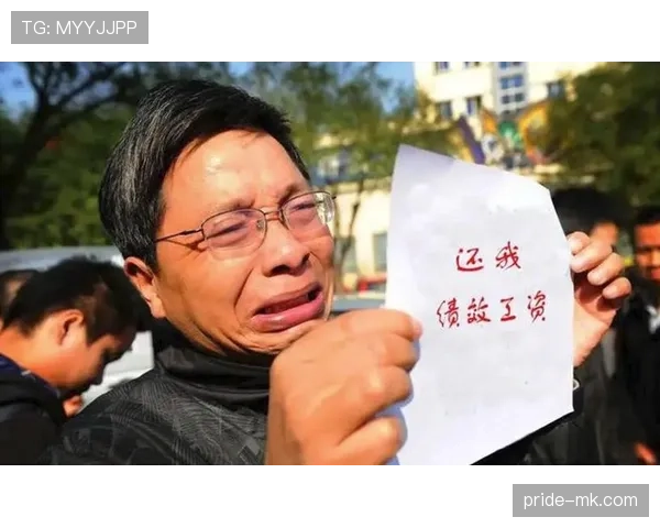 郭昊文训练间竟然随身带现金卡，感觉工资比我工资袋还鼓！